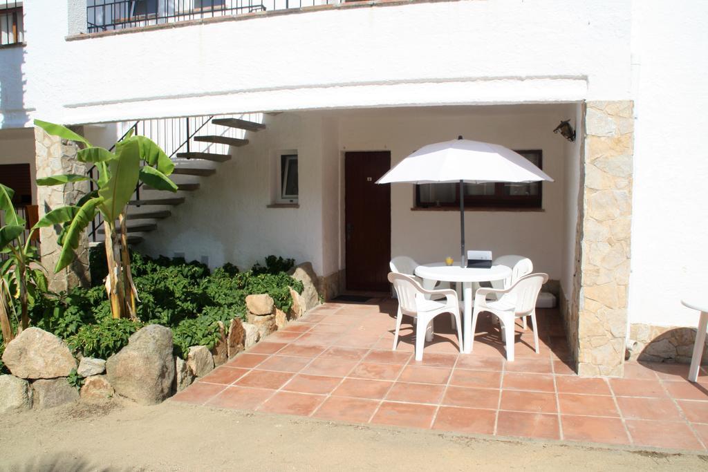 Apartaments Margarita Sabina Pinell Платжа-д'Ару Екстер'єр фото